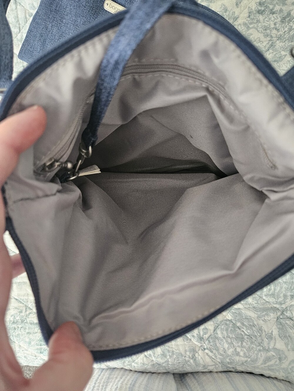 Baggallini Slim Crossbody Anti Theft Blue Grey NEW - Picture 11 of 13
